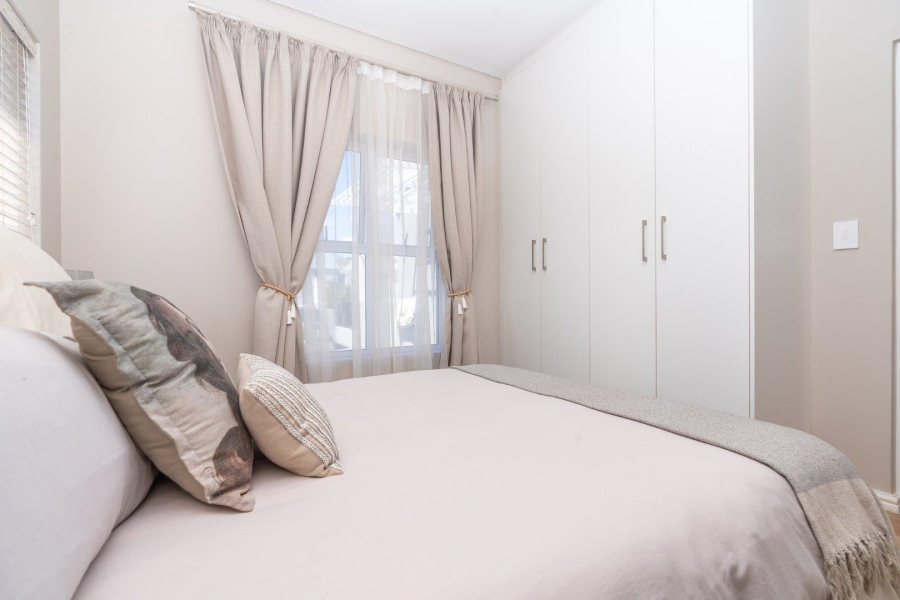 3 Bedroom Property for Sale in Somerset Lakes Western Cape